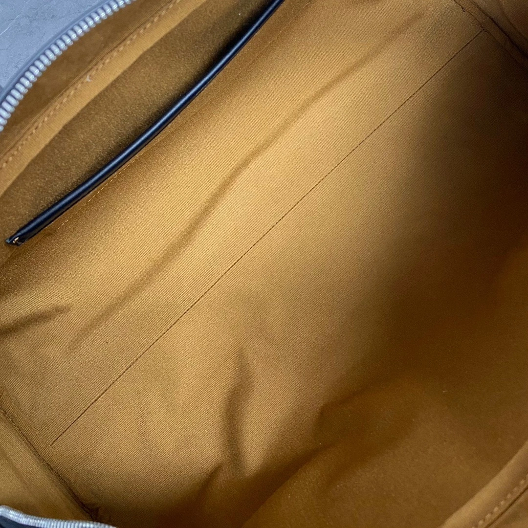 MOMO-- 358i95 113852BZK.38SI high quality version cowhide item:E-B000A1231